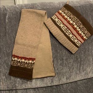 New with tags hat and scarf